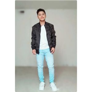 Meet your Posher, Maynor